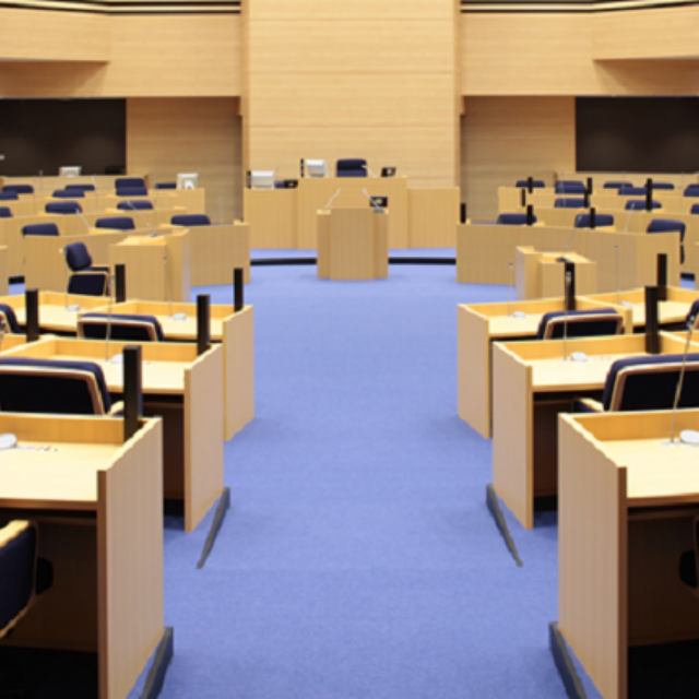 写真：那覇市インターネット中継