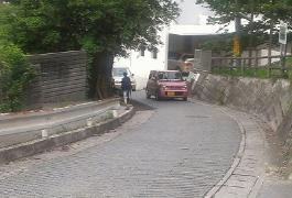 写真：松城中学校東側線（整備前）