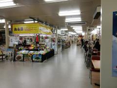 写真：2階西階段上がって南側通路