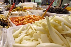 写真：島らっきょうの漬物