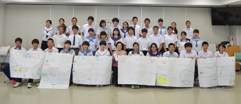 写真:中学生ワークショップ