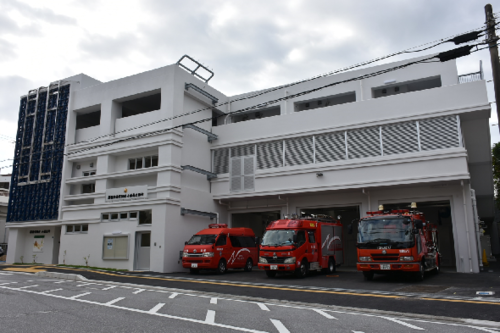 写真：小禄南出張所　外観