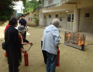写真:消火訓練の様子1