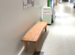 写真：リュウキュウマツベンチ製作8