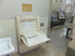 写真：中央図書館の設備1