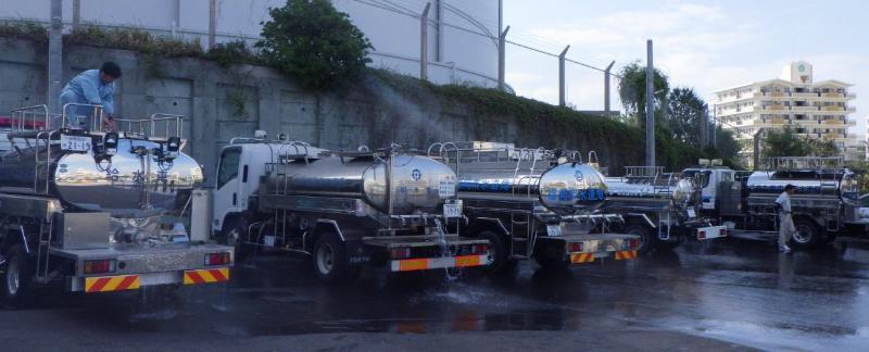 写真：給水車