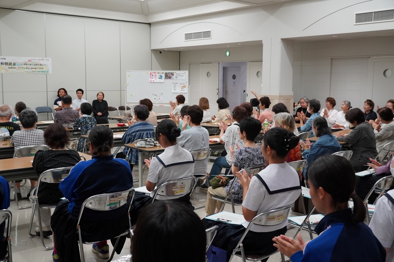 平和朗読会 全体写真